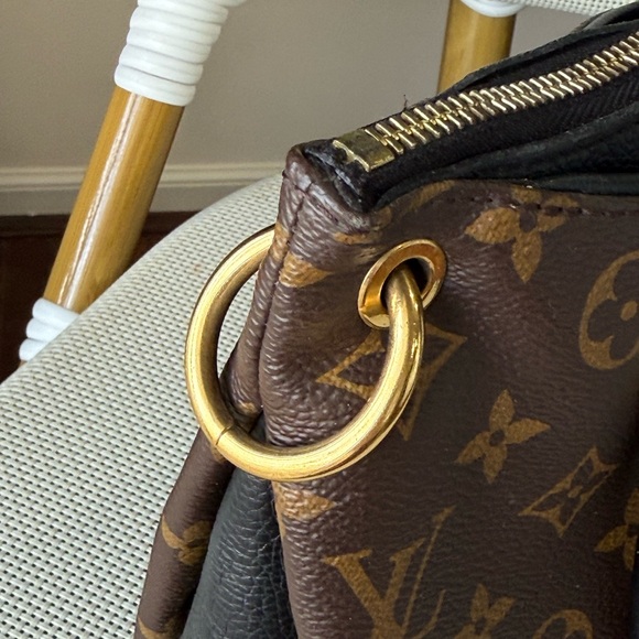 🔥LOUIS VUITTON🔥Pallas BB monogram with strap - Picture 7 of 16
